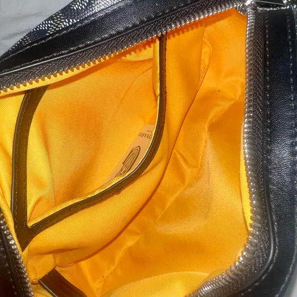 👑✅PRICE FIRM✅ Black Fashion Monogram Sac Cap Vert Style Crossbody Bag. - Picture 14 of 17